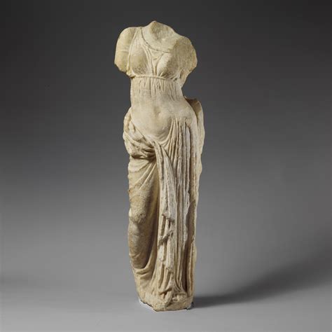 Marble statue of Aphrodite 